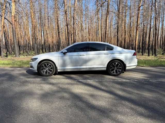 Volkswagen Passat - зображення 1