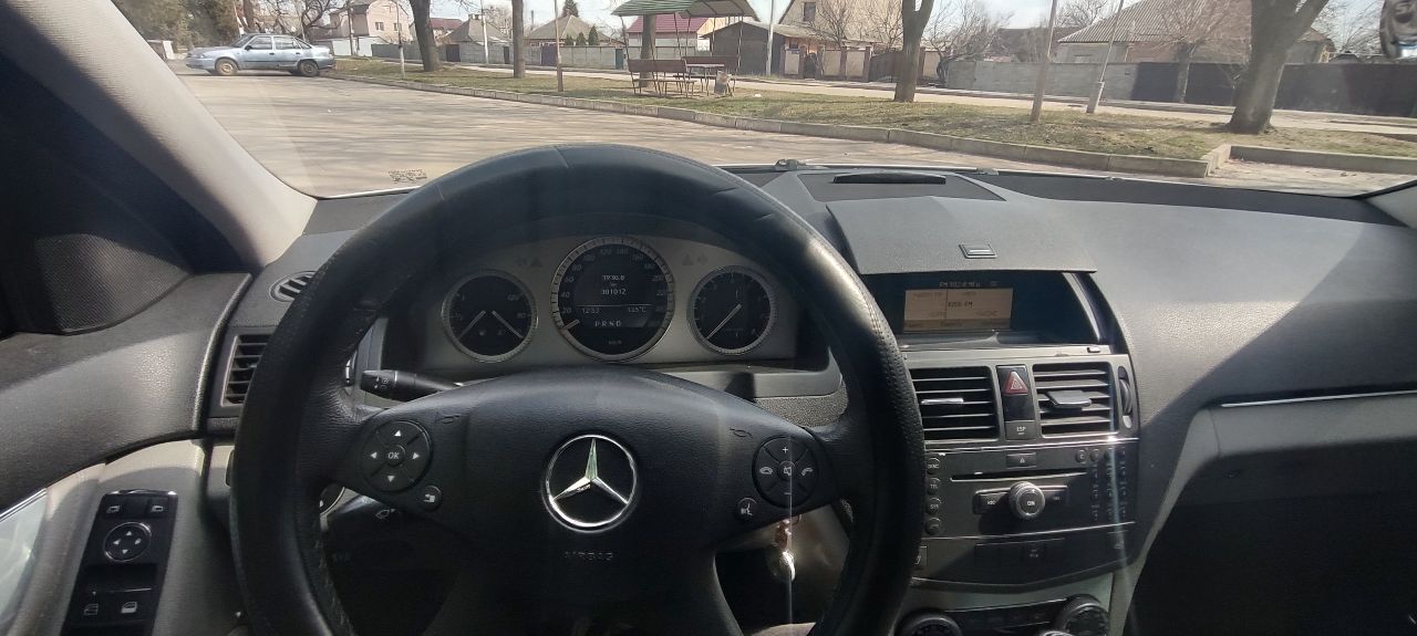 Mercedes-Benz C-Класс - фото 8