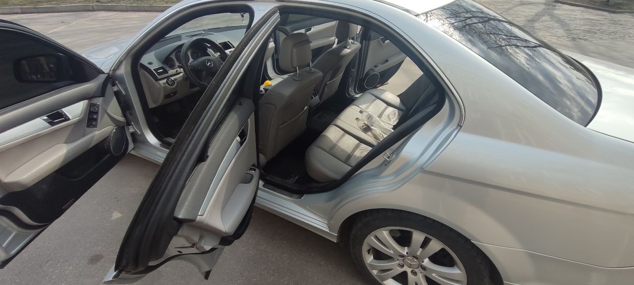 Mercedes-Benz C-Класс - фото 15