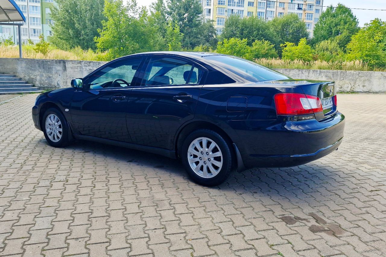 Mitsubishi Galant - фото 10