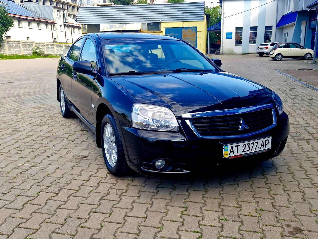 Mitsubishi Galant - фото 2