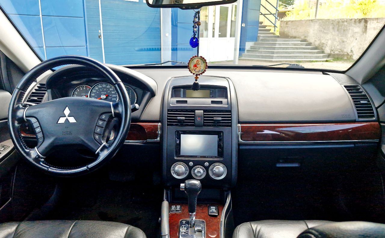 Mitsubishi Galant - фото 21