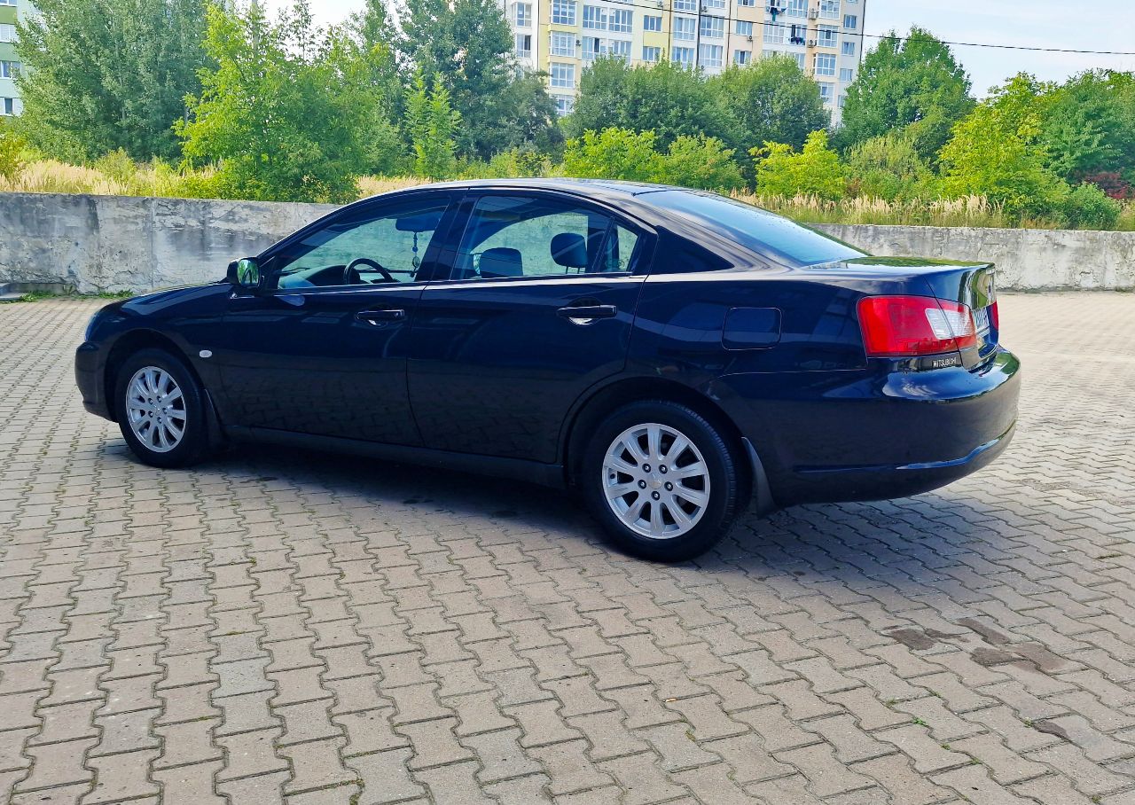 Mitsubishi Galant - фото 9