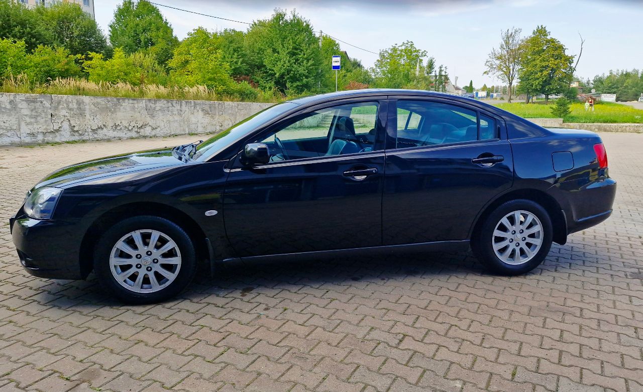 Mitsubishi Galant - фото 6