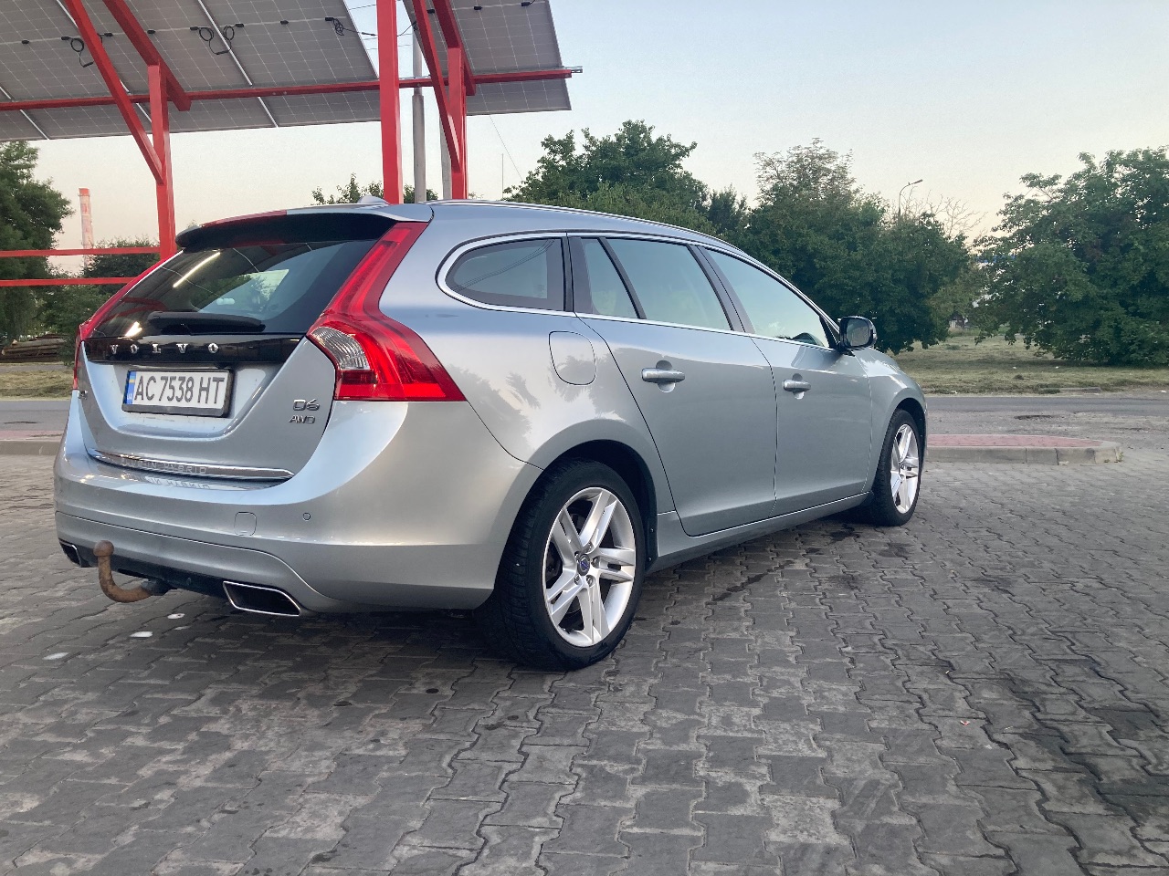 Volvo V60 - фото 4