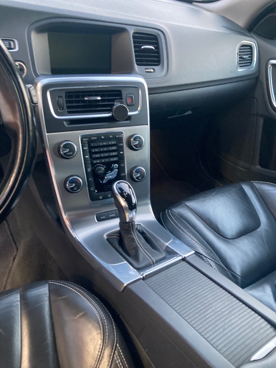 Volvo V60 - фото 26