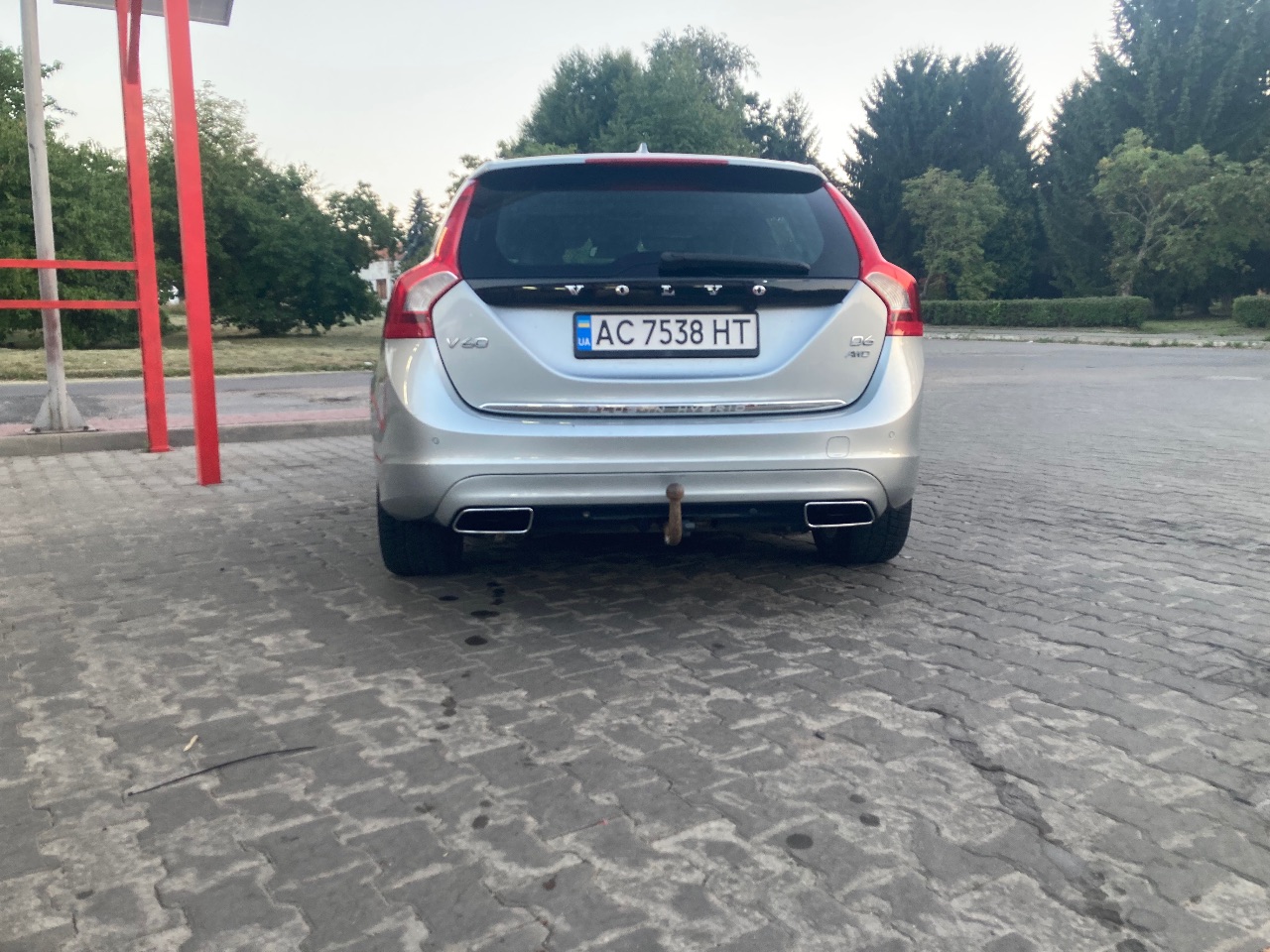 Volvo V60 - фото 8