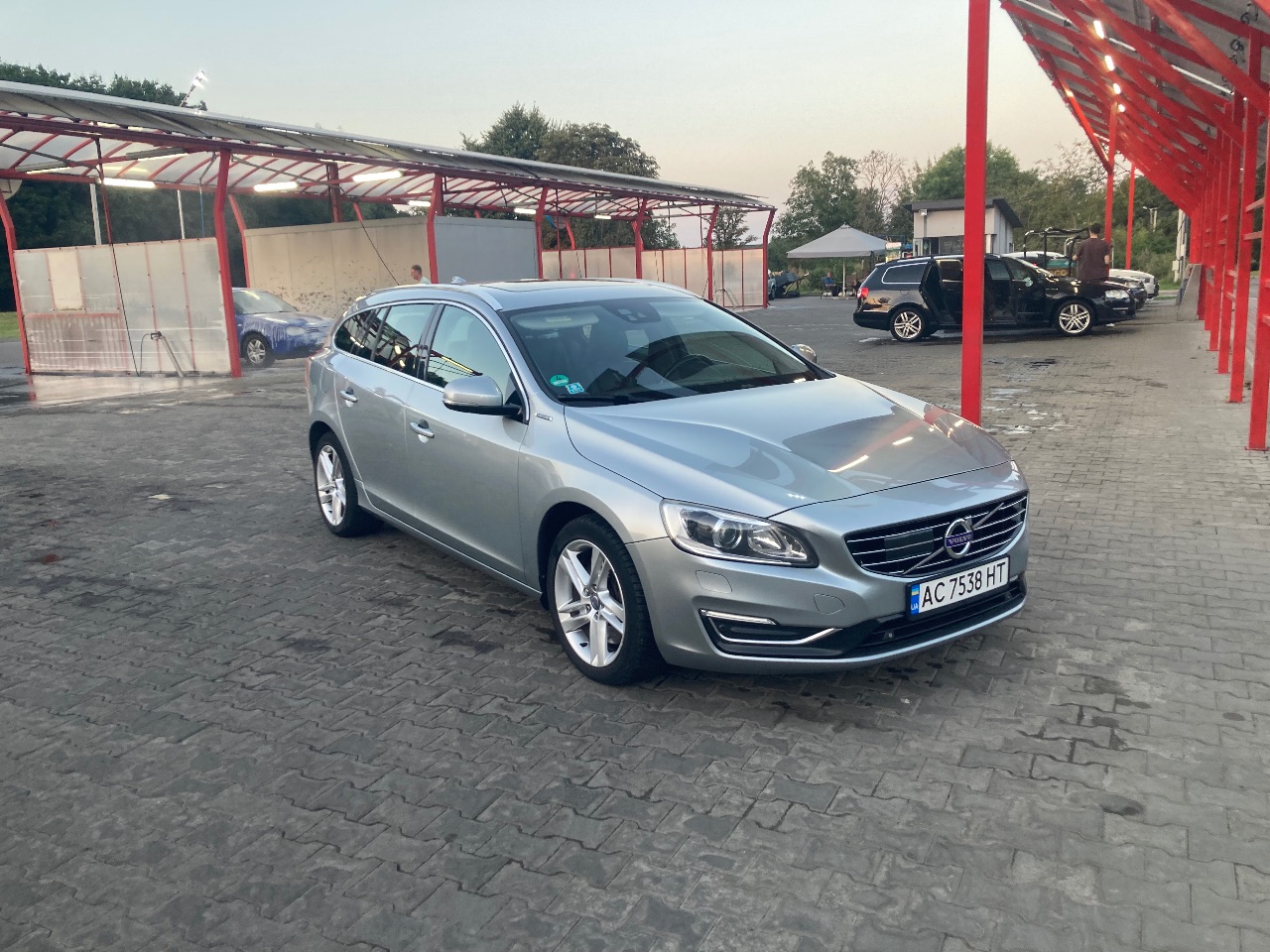 Volvo V60 - фото 7