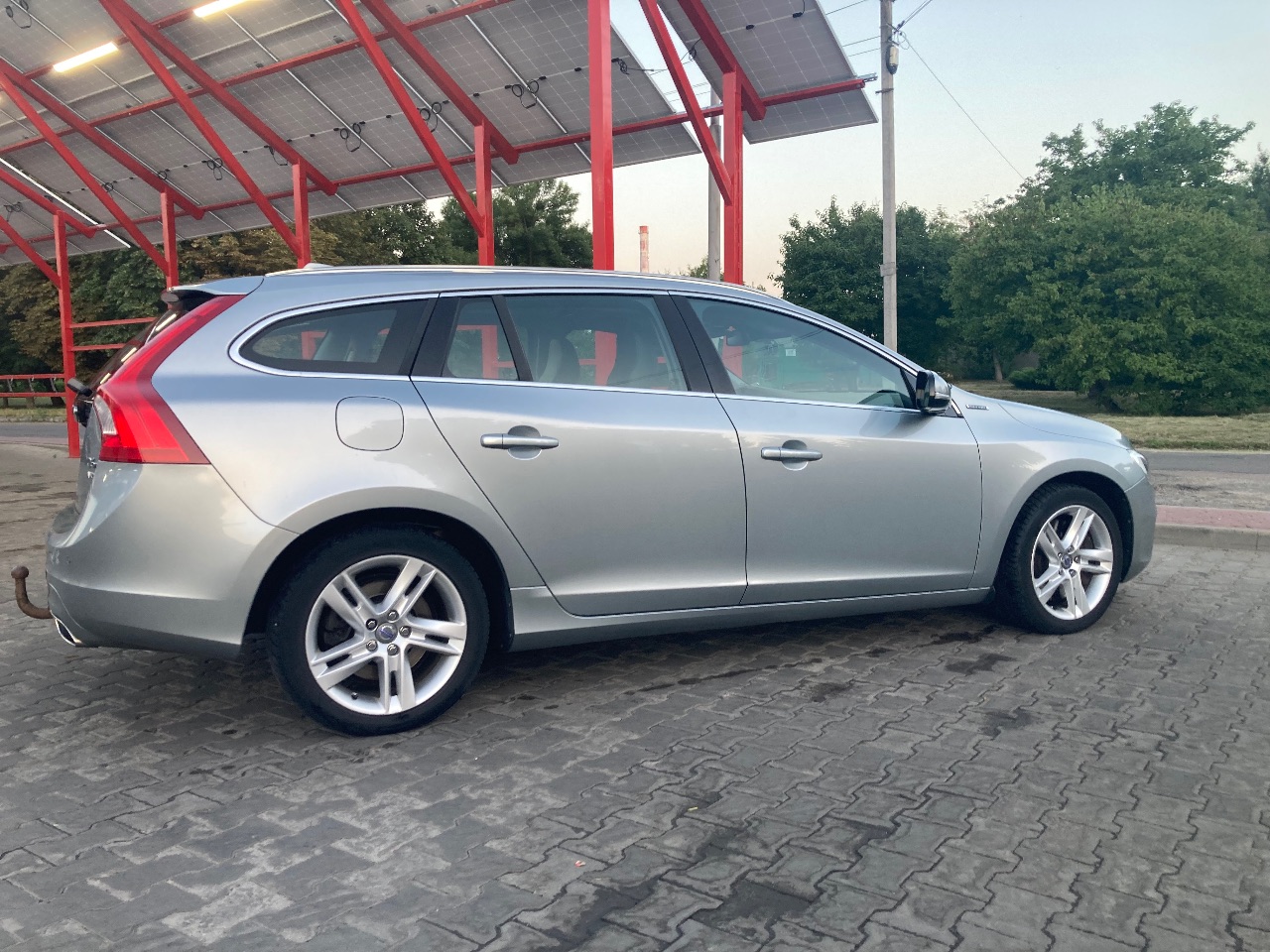 Volvo V60 - фото 3