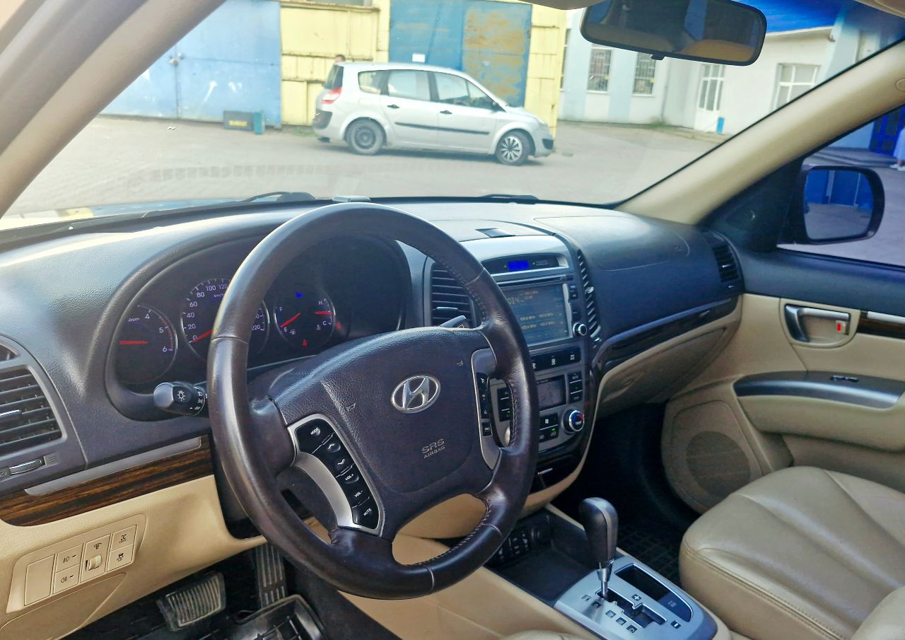Hyundai Santa Fe - фото 16