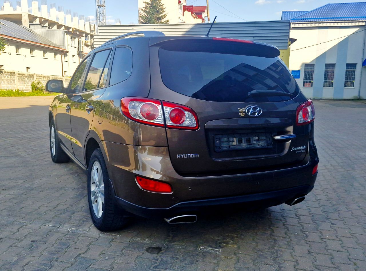 Hyundai Santa Fe - фото 6