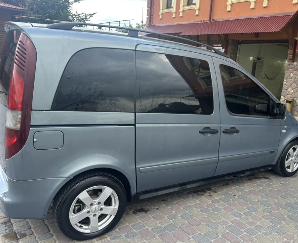 Mercedes-Benz Vaneo - фото 7