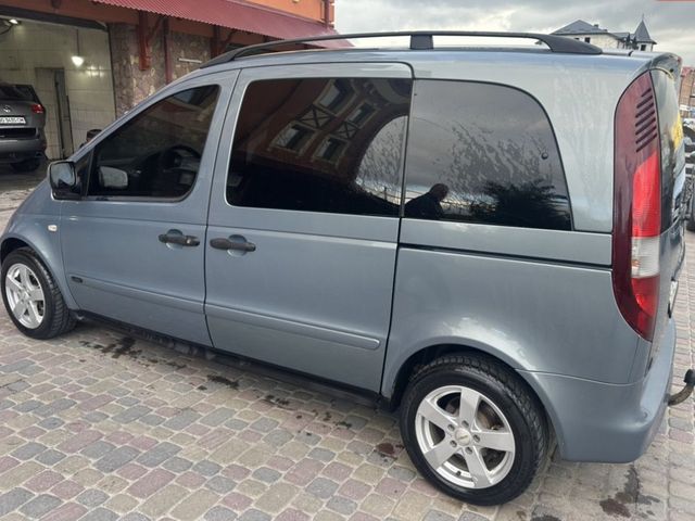 Mercedes-Benz Vaneo - фото 4