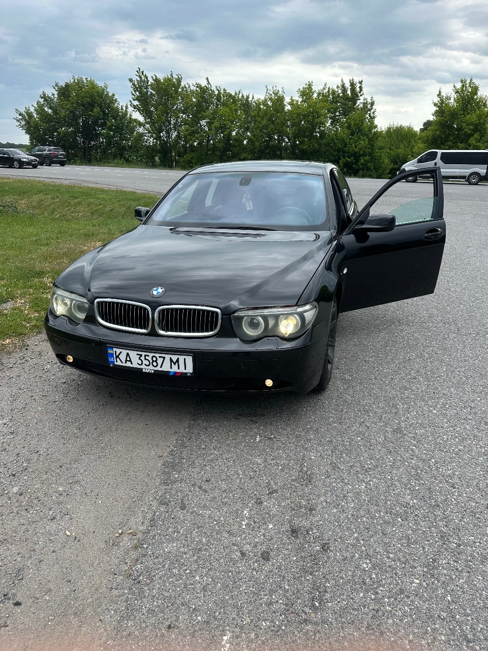 BMW 7 серії - фото 1