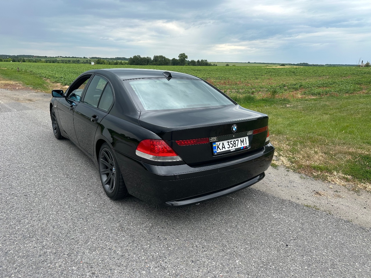 BMW 7 серії - фото 4