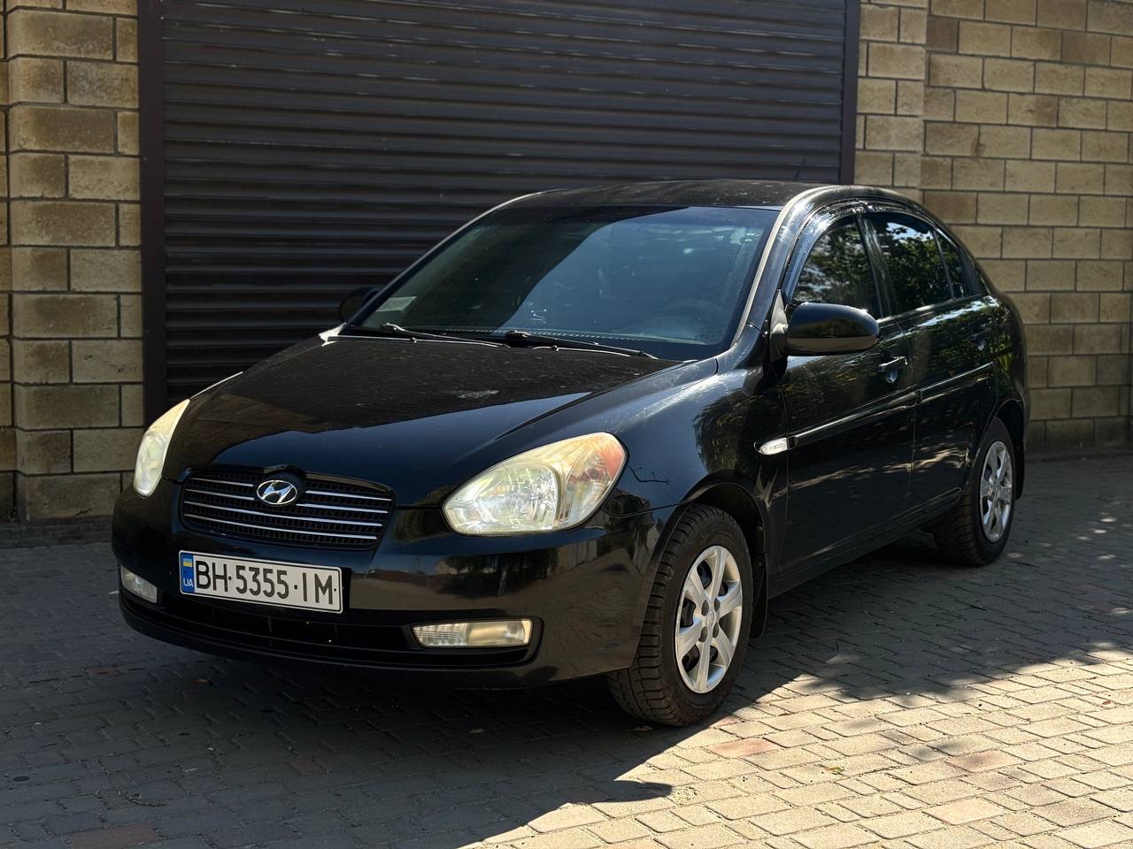 Hyundai Accent - фото 1