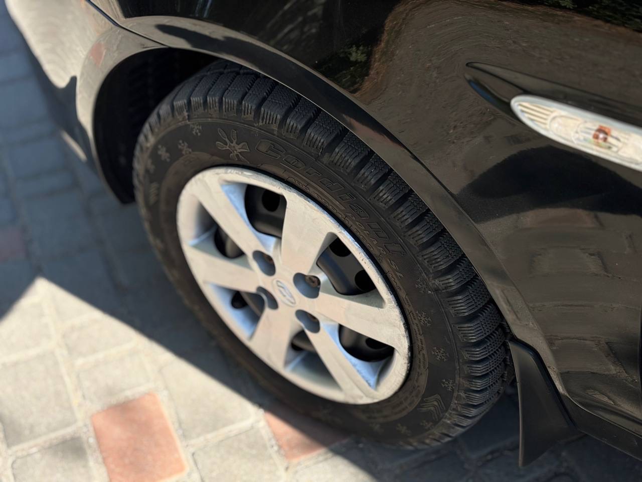 Hyundai Accent - фото 5