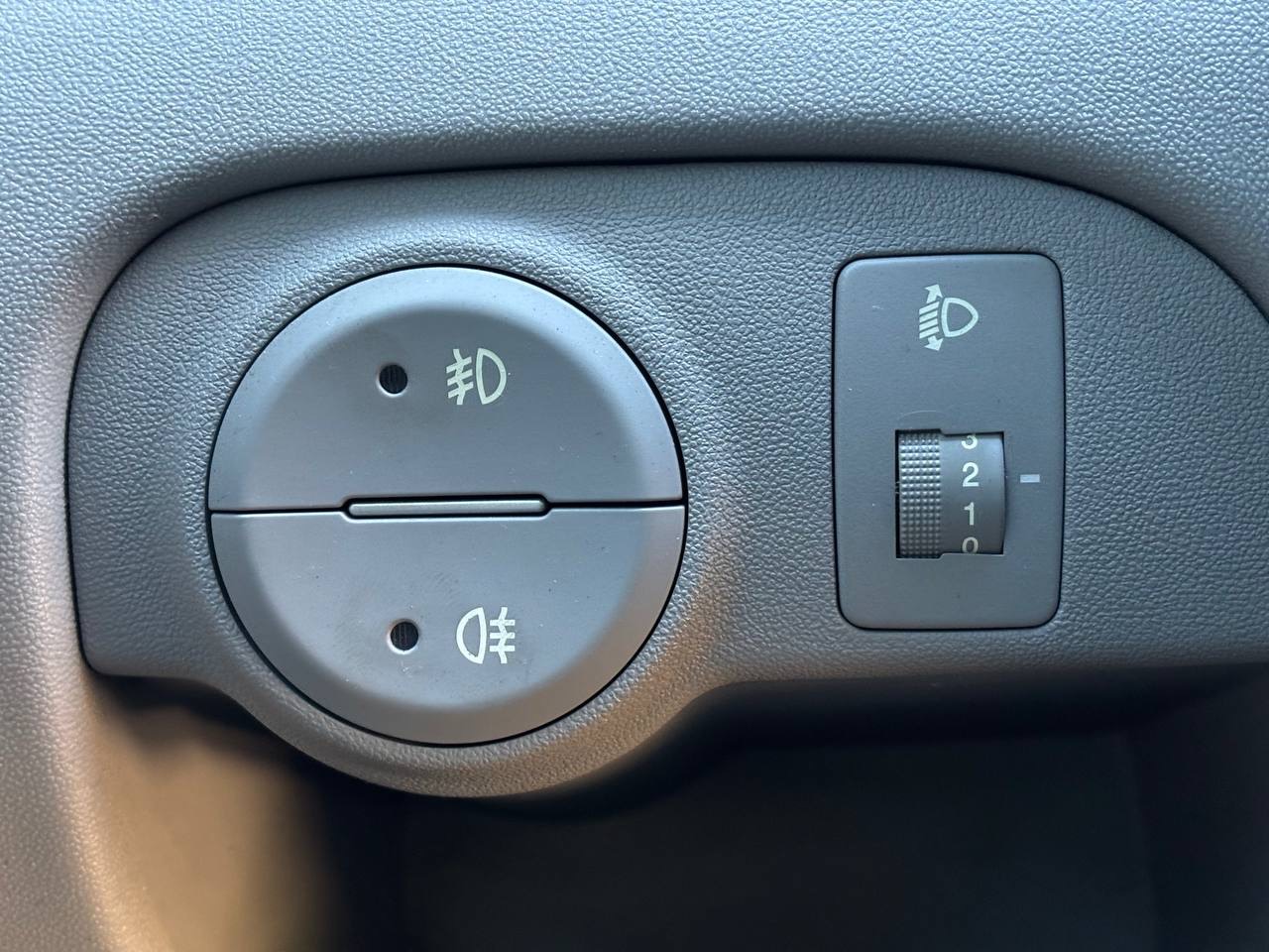 Hyundai Accent - фото 14