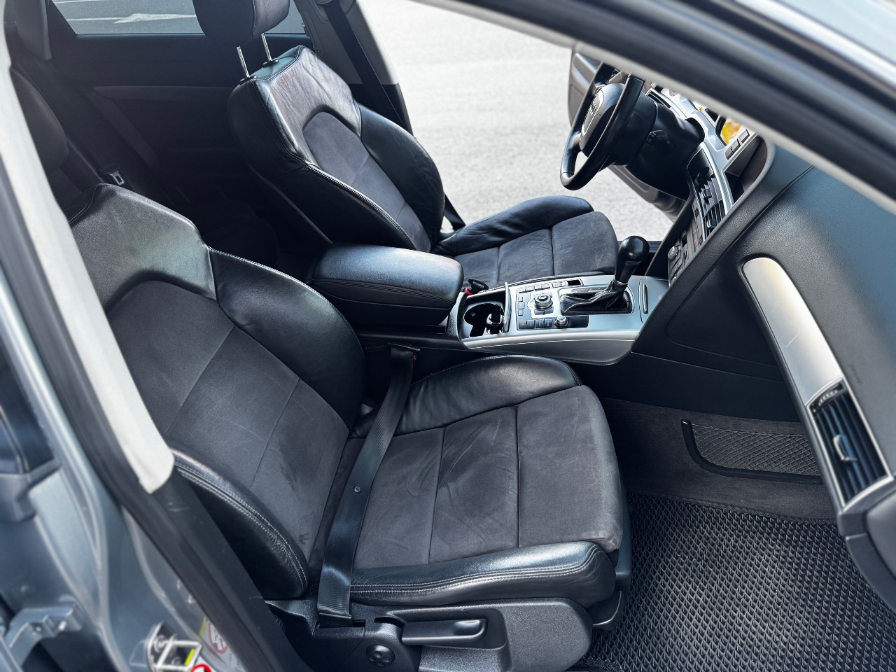 Audi A6 - фото 25