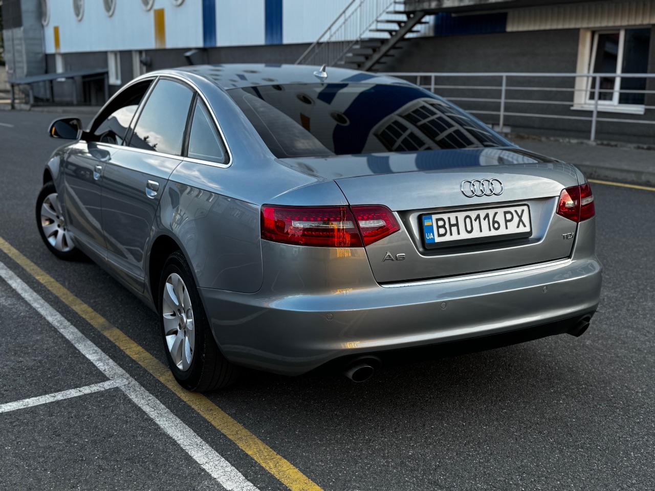 Audi A6 - фото 7