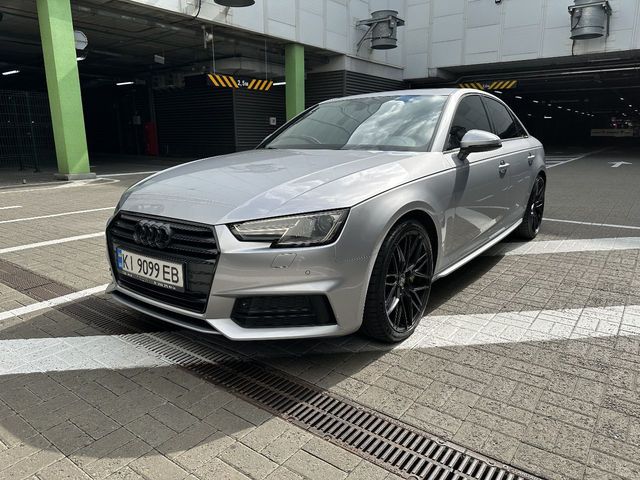 Audi A4 - фото 1