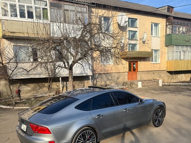 Audi A7 - фото 4