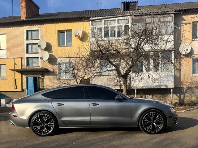 Audi A7 - фото 3