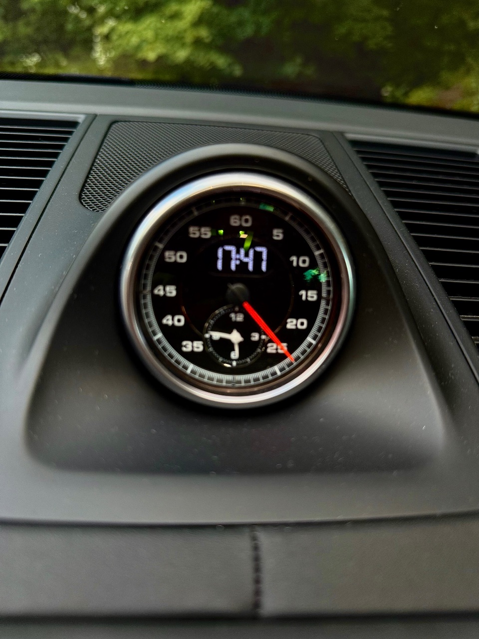 Porsche Macan - фото 23