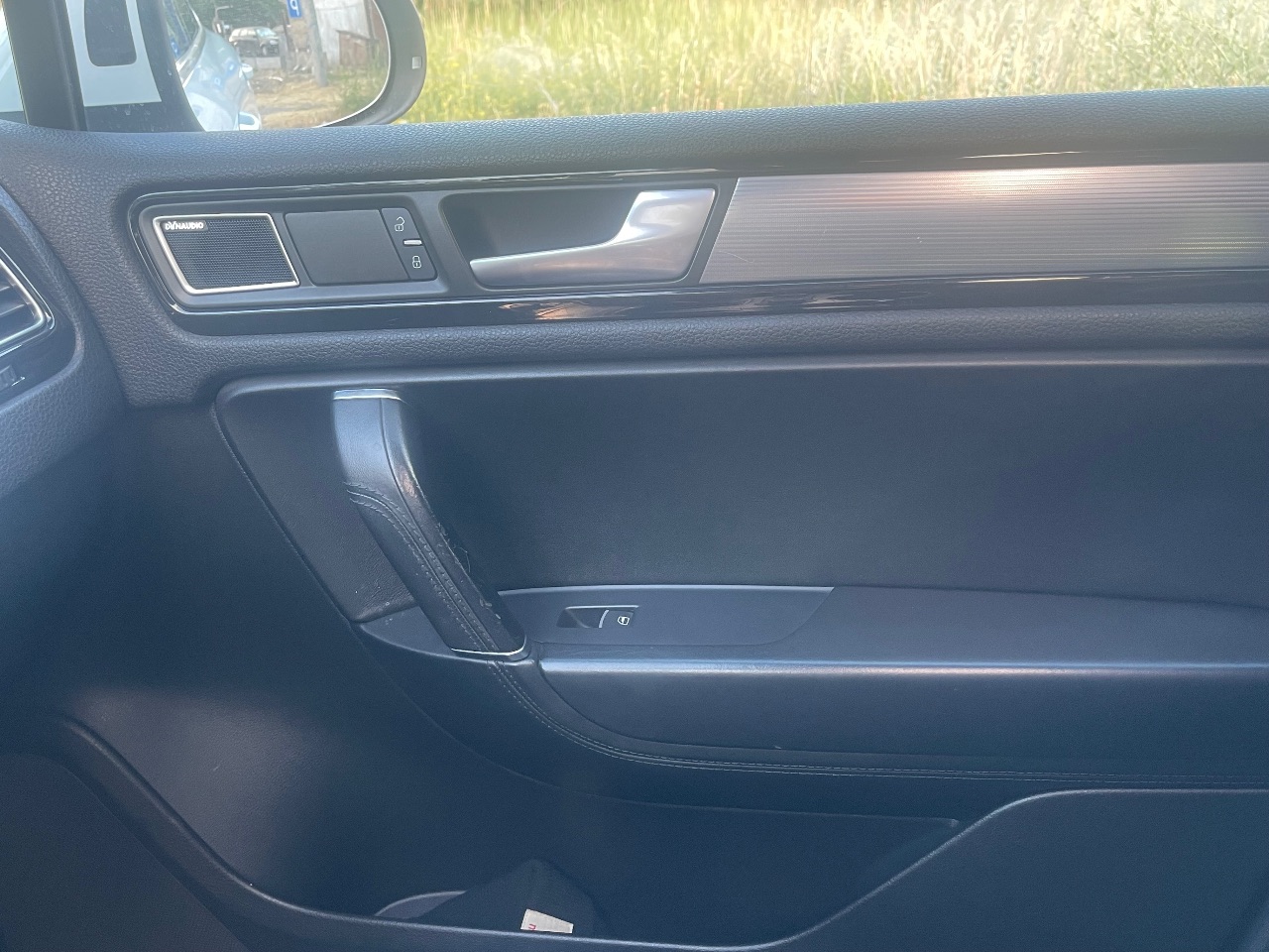 Volkswagen Touareg - фото 38