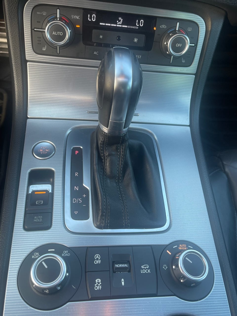 Volkswagen Touareg - фото 33