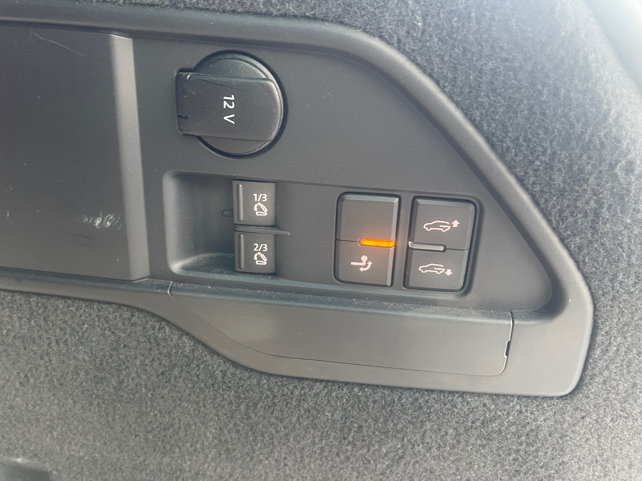 Volkswagen Touareg - фото 40