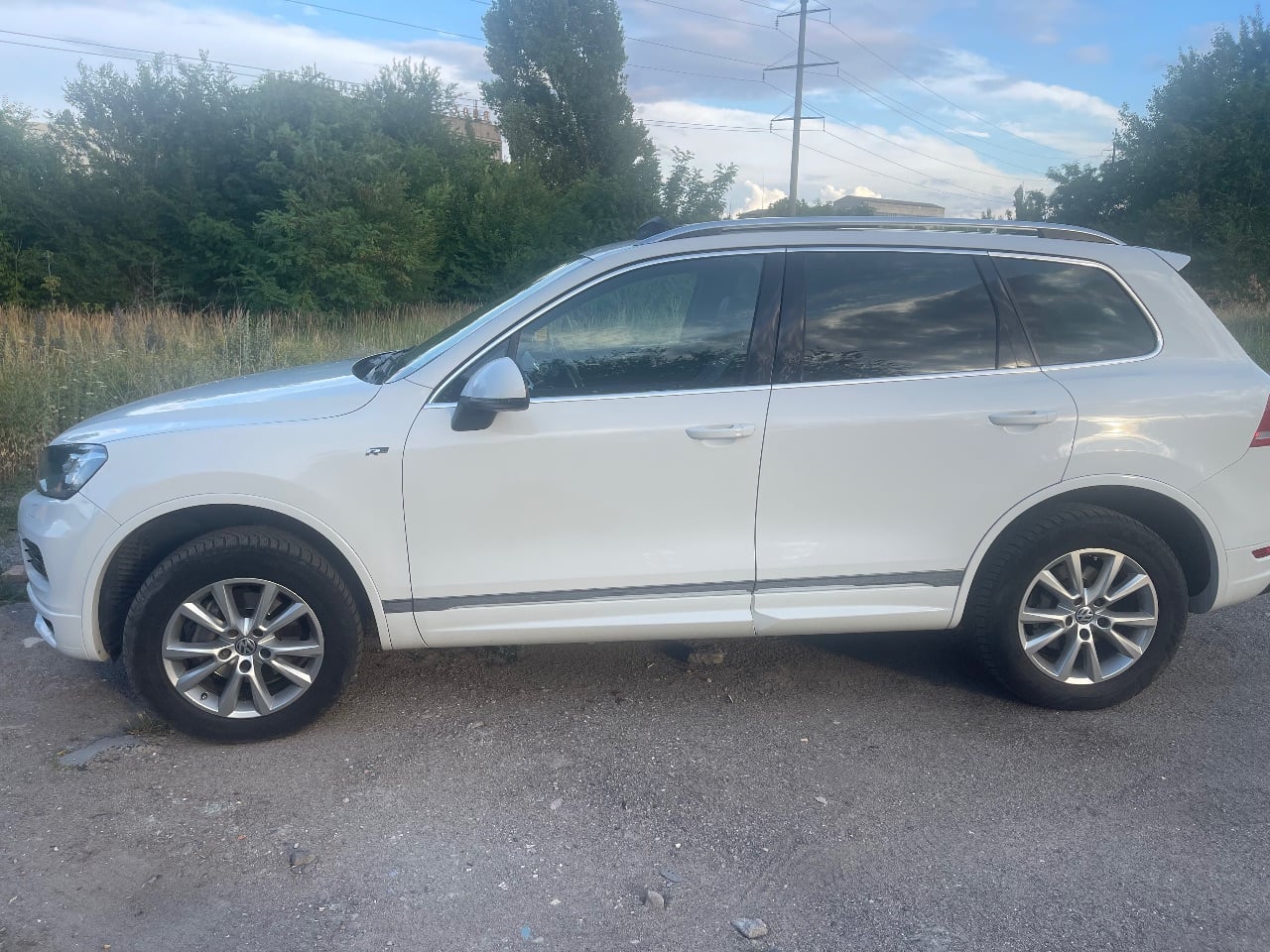 Volkswagen Touareg - фото 5