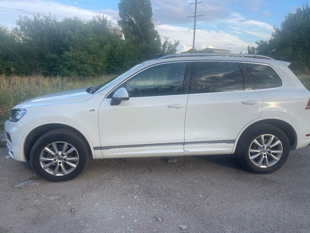 Volkswagen Touareg - фото 5