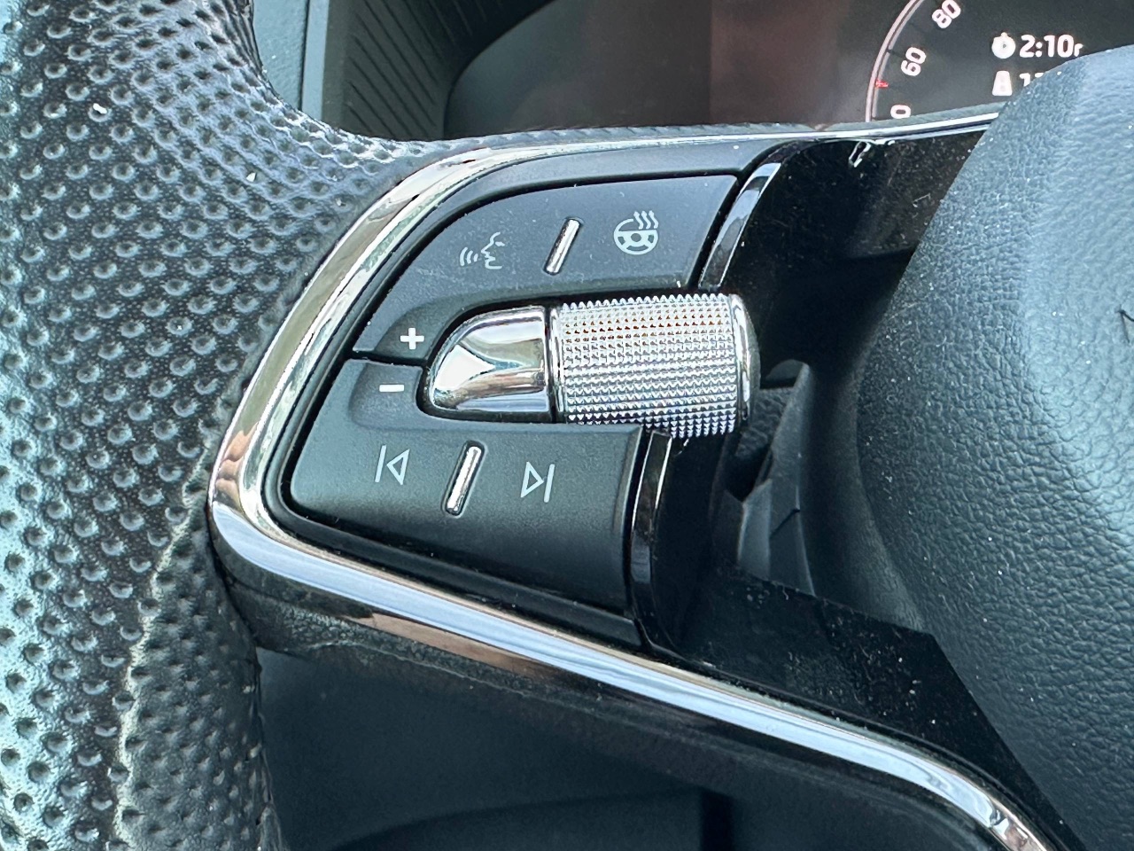 Skoda Karoq - фото 33