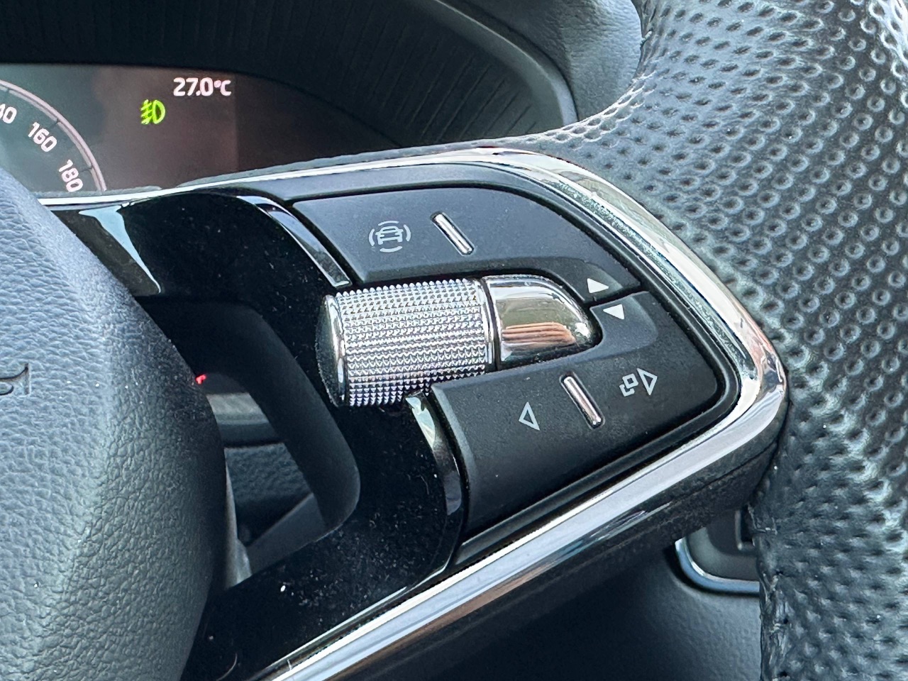 Skoda Karoq - фото 34