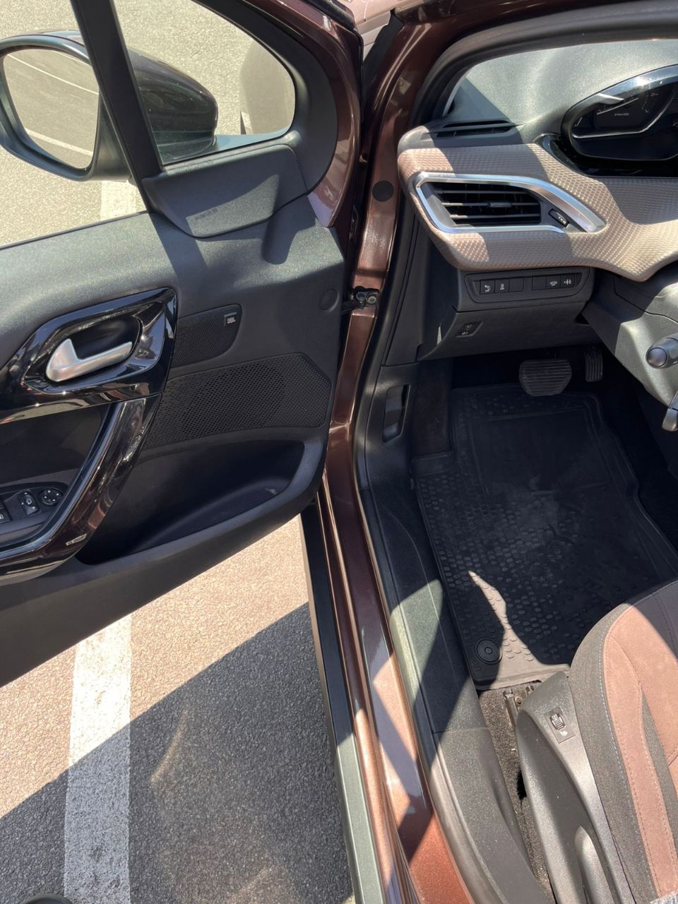 Peugeot 2008 - фото 12