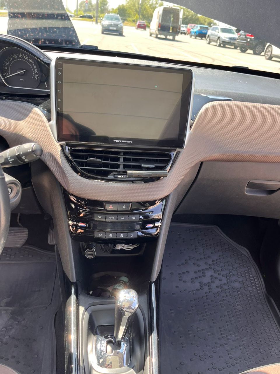 Peugeot 2008 - фото 5