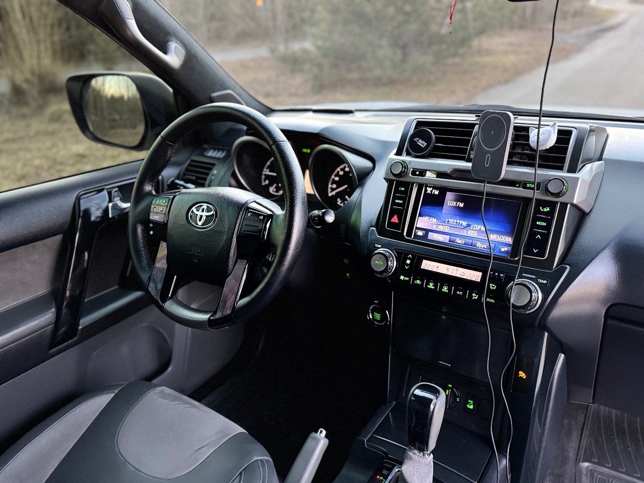 Toyota Land Cruiser Prado - фото 10