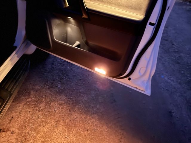 Toyota Land Cruiser Prado - фото 2
