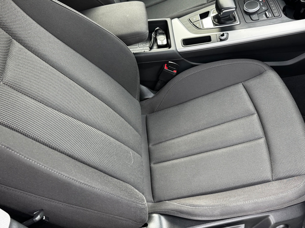 Audi A4 - фото 13