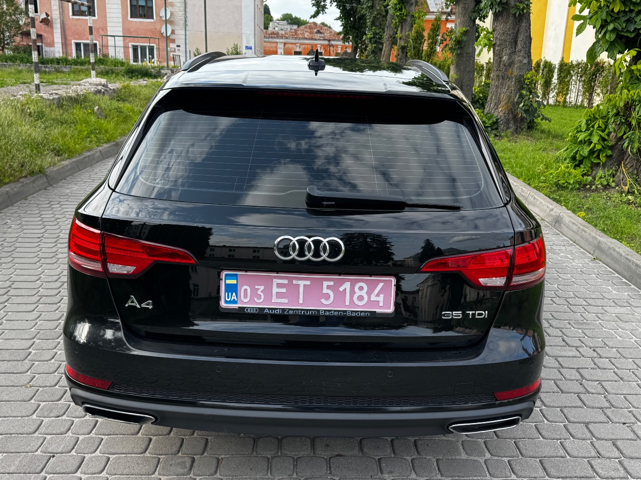 Audi A4 - фото 6