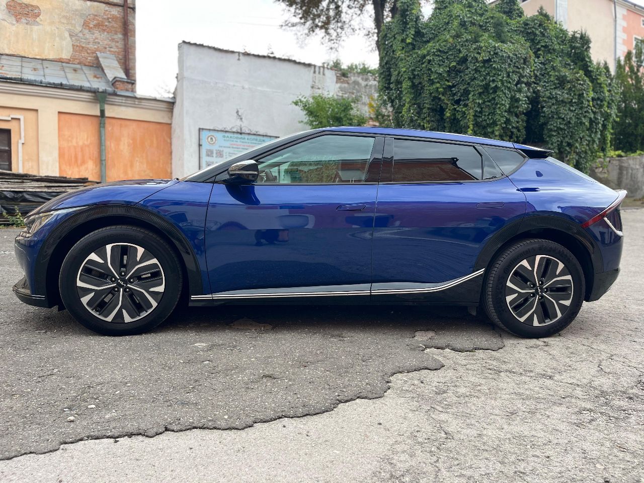 Kia EV6 - фото 2
