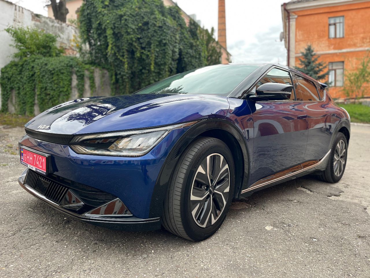 Kia EV6 - фото 1