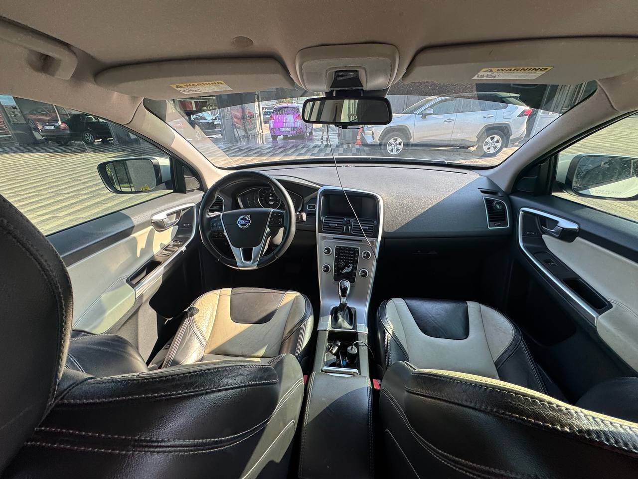 Volvo XC60 - фото 21