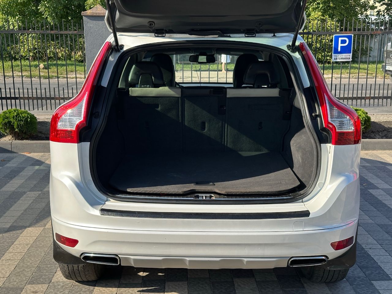 Volvo XC60 - фото 26