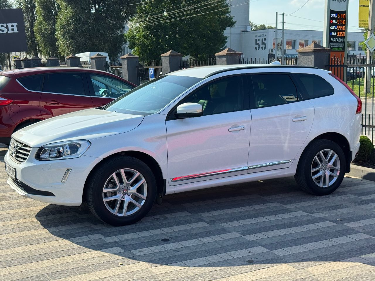 Volvo XC60 - фото 10