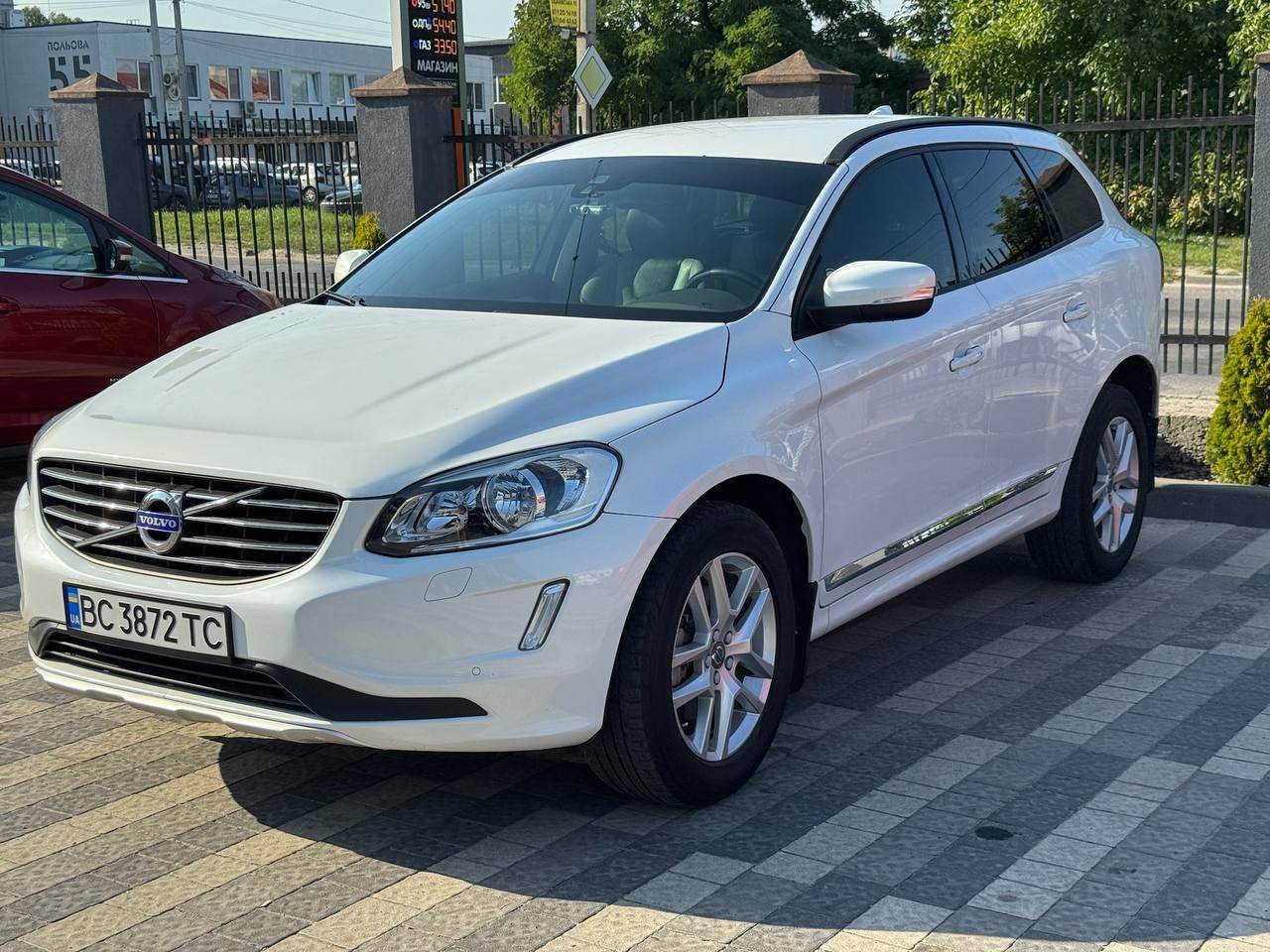 Volvo XC60 - фото 4