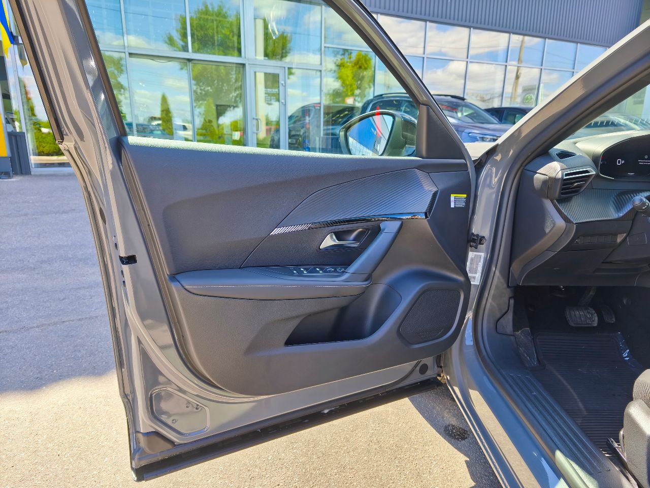 Peugeot 2008 - фото 11