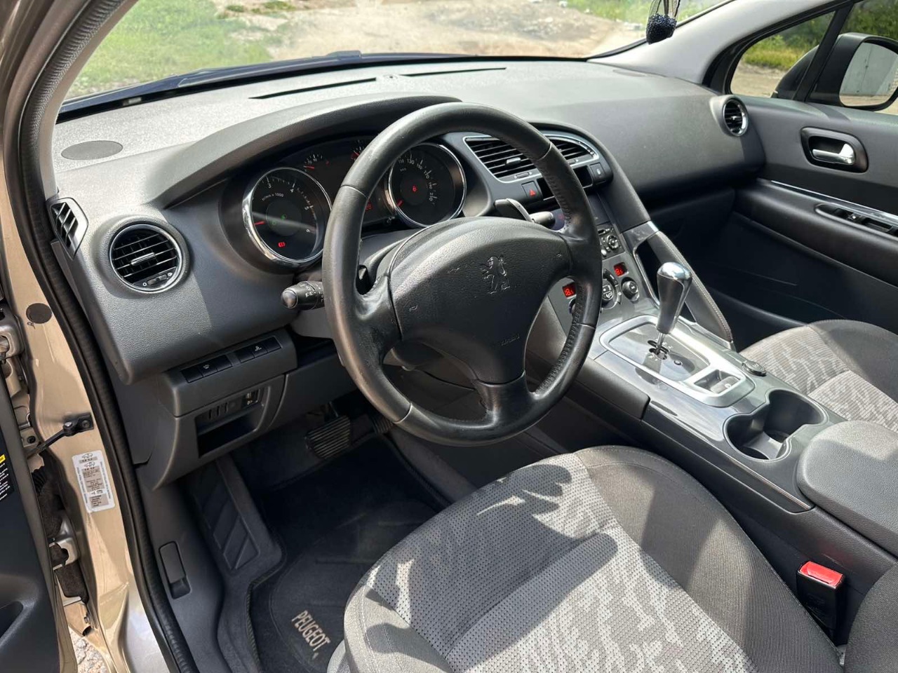 Peugeot 3008 - фото 24