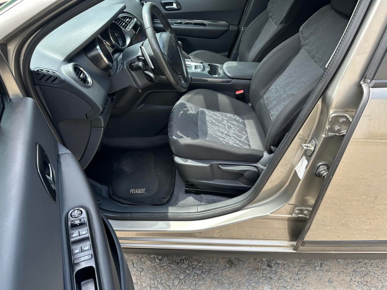 Peugeot 3008 - фото 20